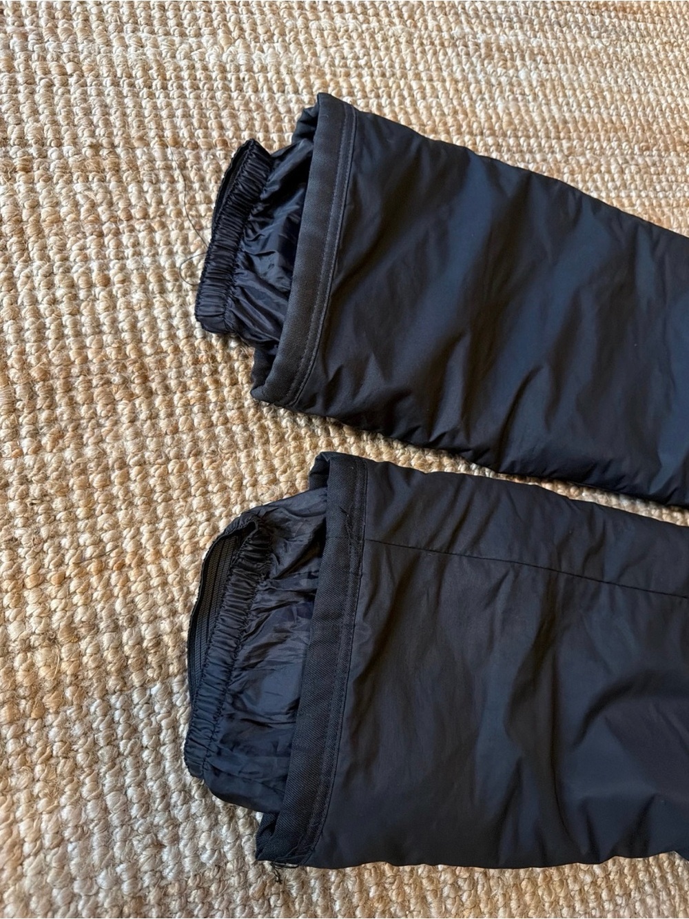 Black Insulated Snow/Ski Pants - Elastic Inner Cuffs